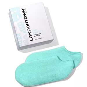 Londontown Pedi Perfect Moisturizing Spa Socks, Soft Smooth Looking Feet